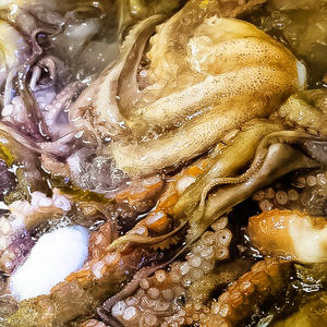 Fresh Frozen Octopus (Market Price)
